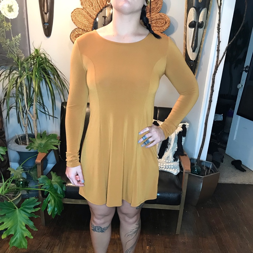 Forever 21 mini dress size medium